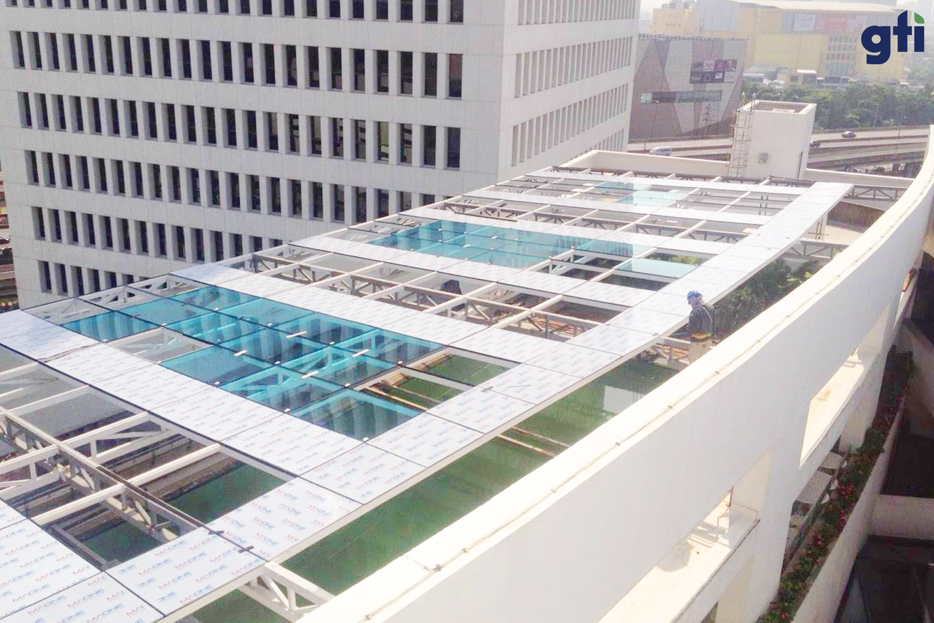 240916170135_Facade-Construction-work-for-Skylight-009.png