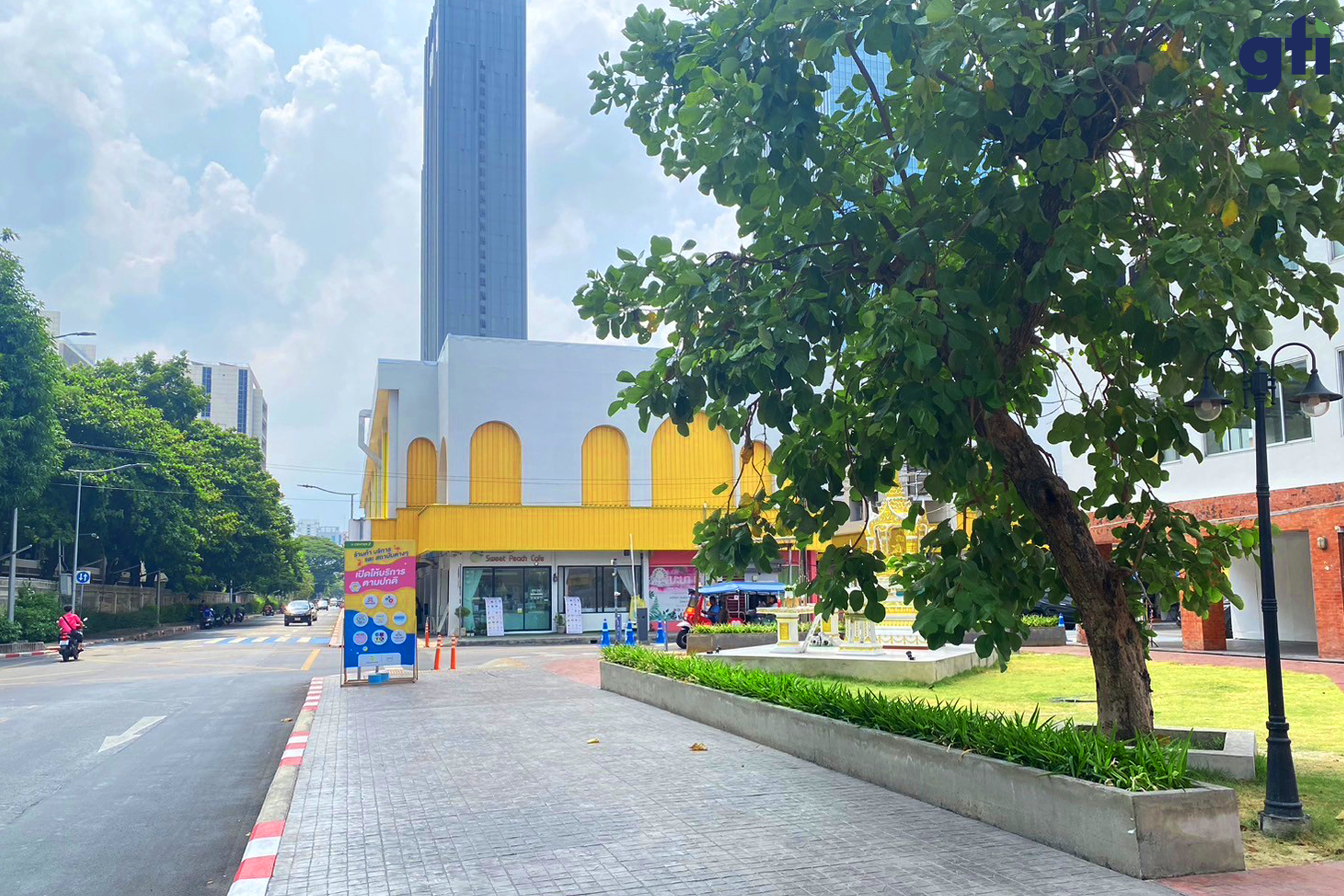 241218174737_U-Center-สามย่าน-009.png
