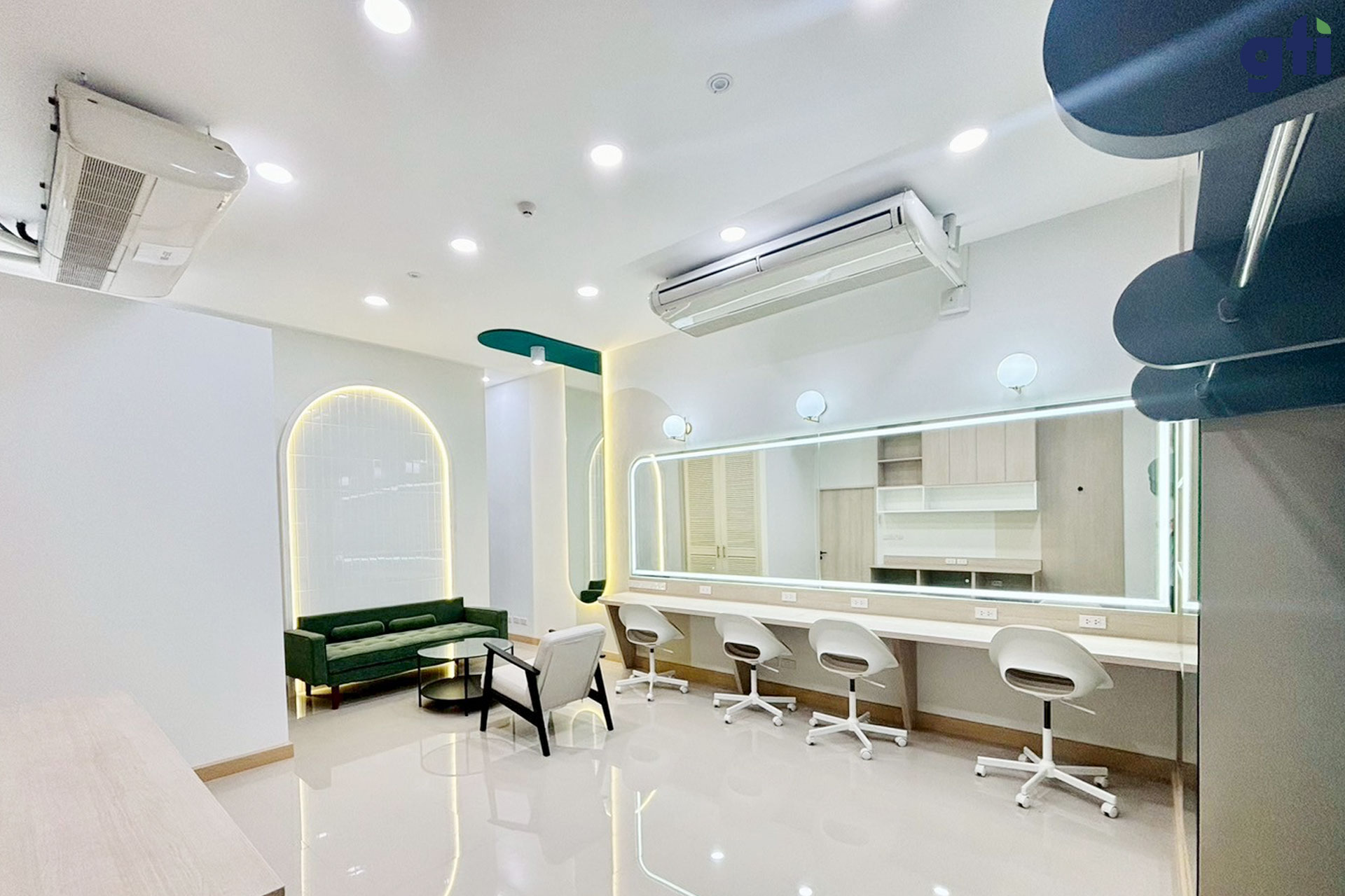 250417111918_ห้องเเต่งตัว012.jpg