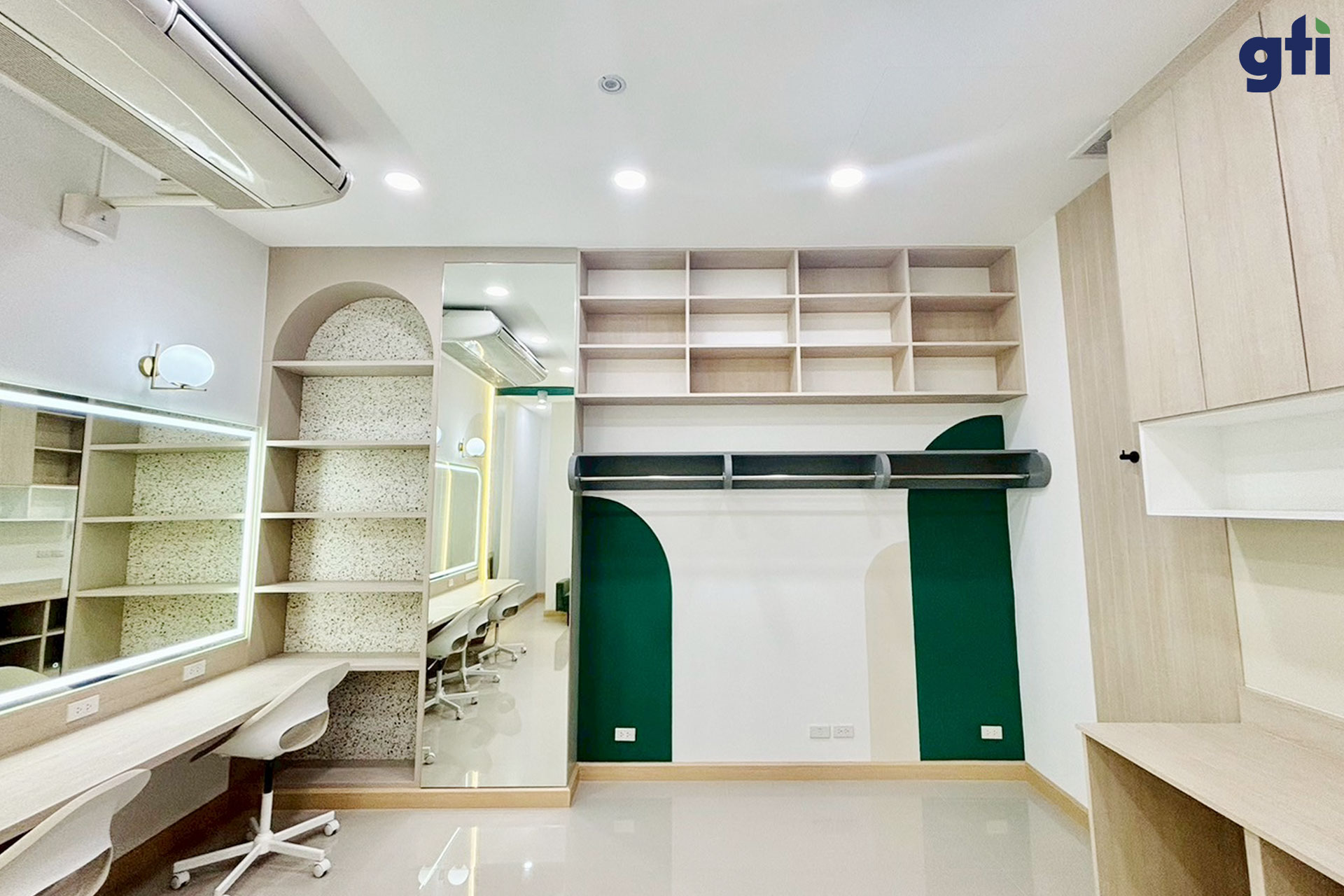 250417111953_ห้องเเต่งตัว015.jpg